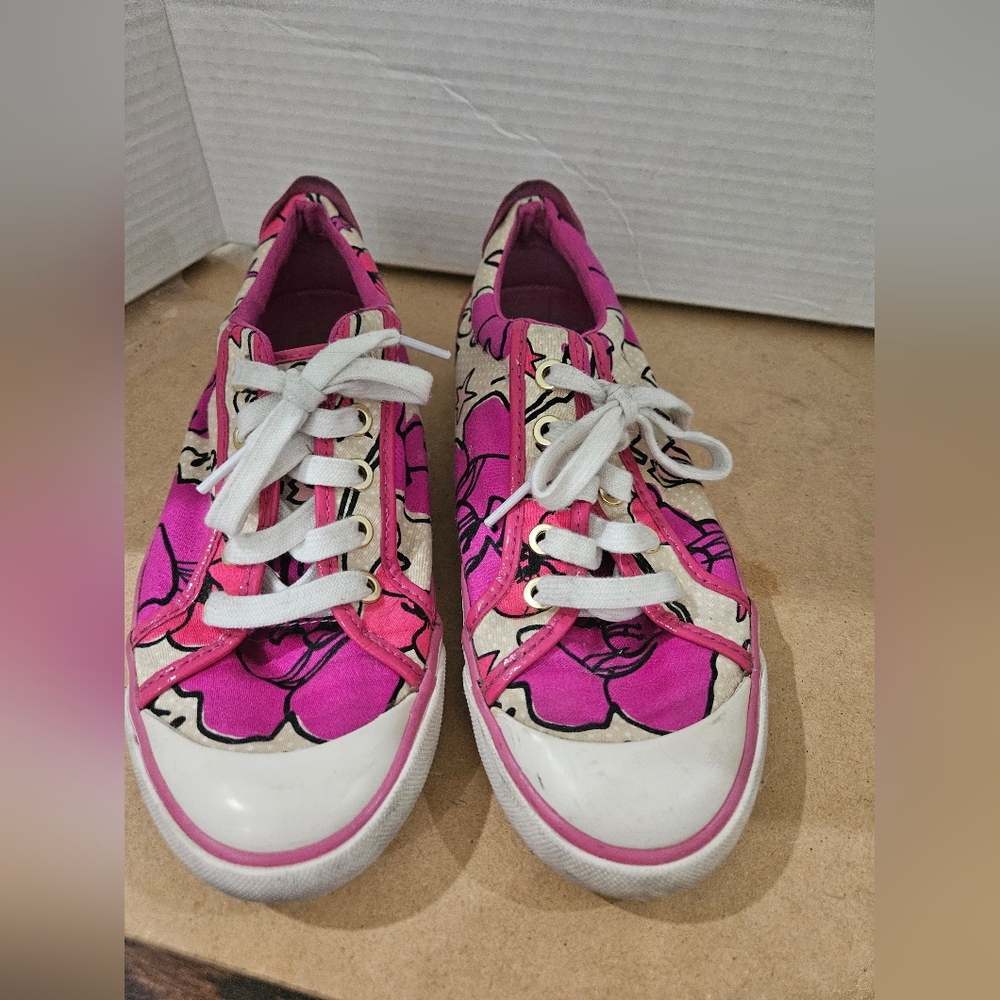 Coach Poppy Sneakers. Womens Size 7.5 (BIN 15)